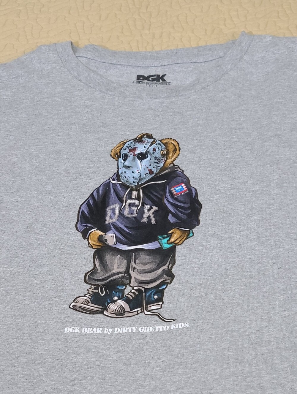 DGK Dirty Ghetto Kids Hockey Mask Bear logo T shirt size XL
